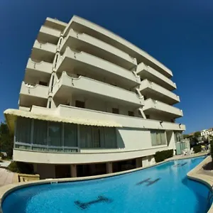 Alexander 3*, Cattolica Italien