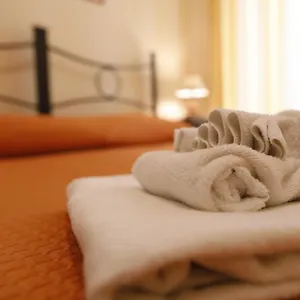 https://bb-del-corso-catania.taorminaitalyhotels.com