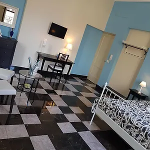 https://central-suites-sicily-catania-and-greater-area.taorminaitalyhotels.com