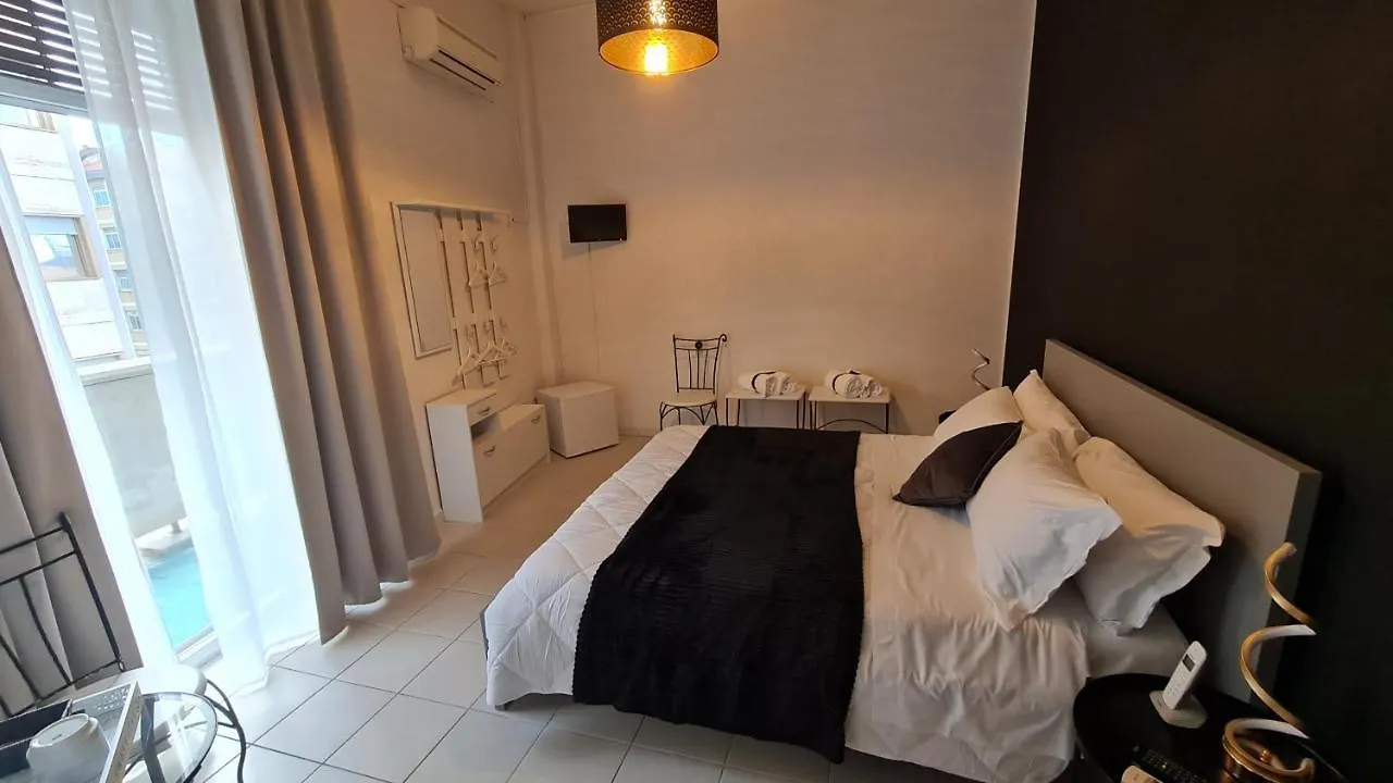 Essenza Del Tempo Inn Catânia