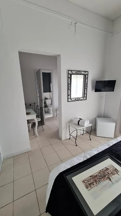 Essenza Del Tempo Inn Catânia Itália